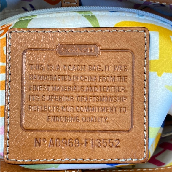 Coach Multi-colored Striped Tote. Pastels. A0969-F13552. - Picture 11 of 13